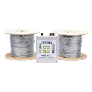 Cable Sensor Perimetral IRONCLAD / 610 m (2,000 ft) / 2 Zonas / Cerca Ciclónica / Sin Falsas Alarmas por Viento / Tarjeta LPU400 / Calibración por Software