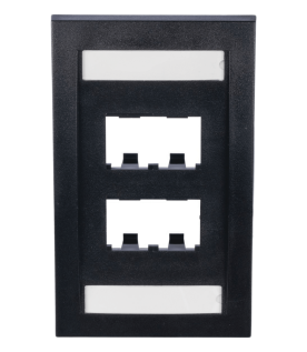 Placa de Pared Vertical Ejecutiva, Salida de 4 Puertos Mini-Com, Con Espacios Para Etiquetas, Color Negro