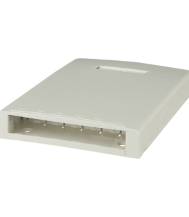 Caja de Montaje en Superficie, con Accesorio para Resguardo de Fibra Óptica, para 6 Módulos Mini-Com, Color Blanco Mate